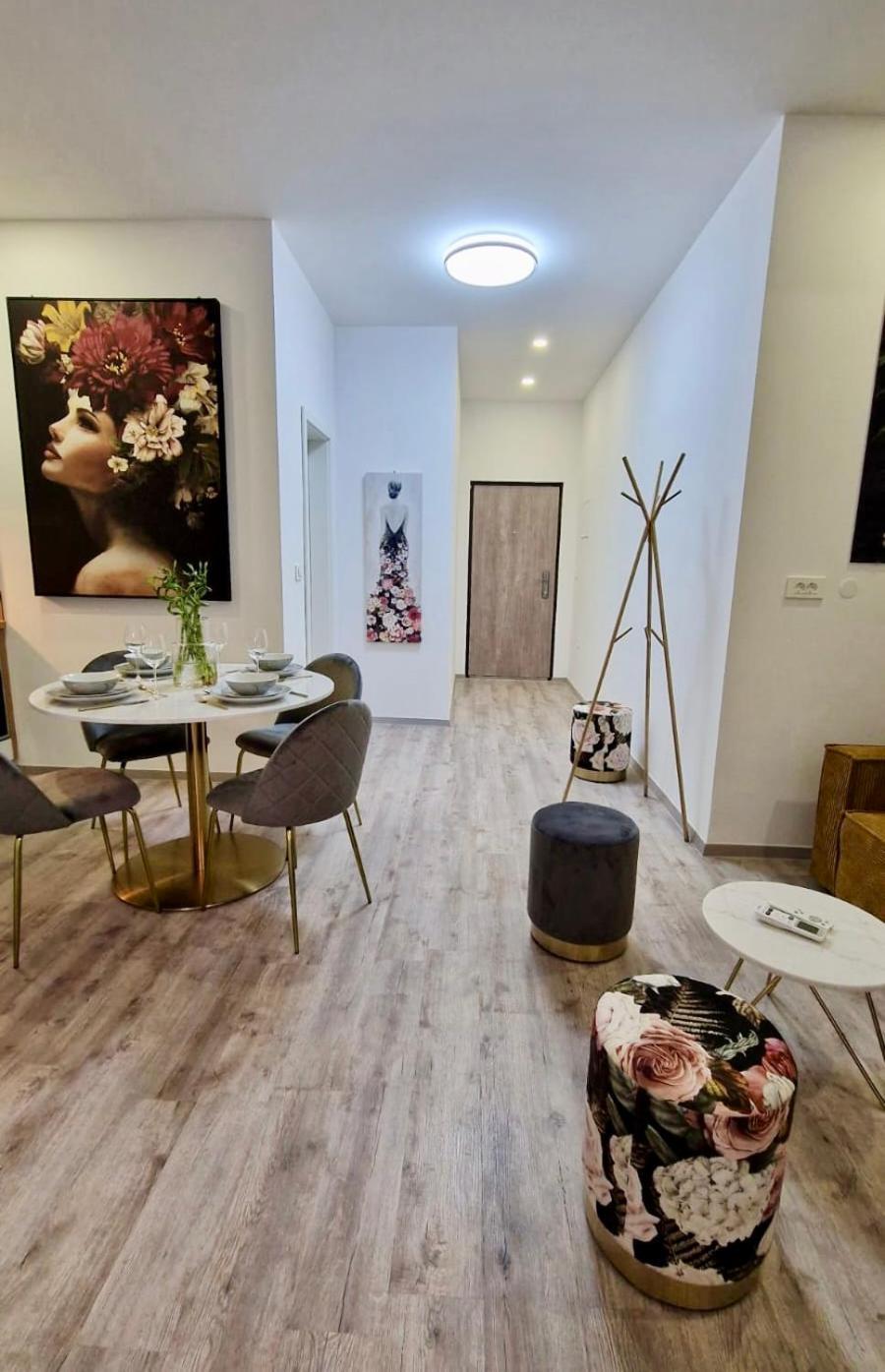Ljubljana Central Cozy Apartment W Free Parking Dış mekan fotoğraf